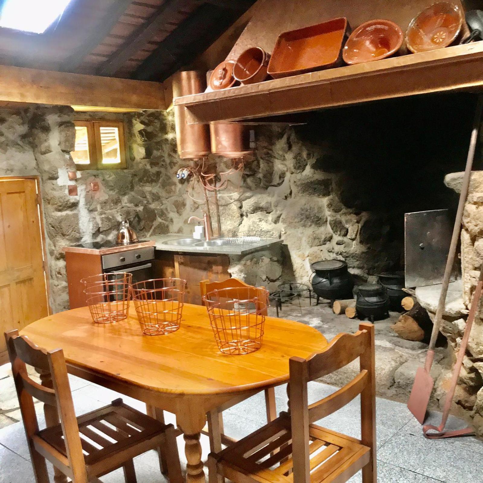Quinta Dos Carvalhos The Wine House Farm In Center Of Lamego - Capital Of The Douro Villa ภายนอก รูปภาพ